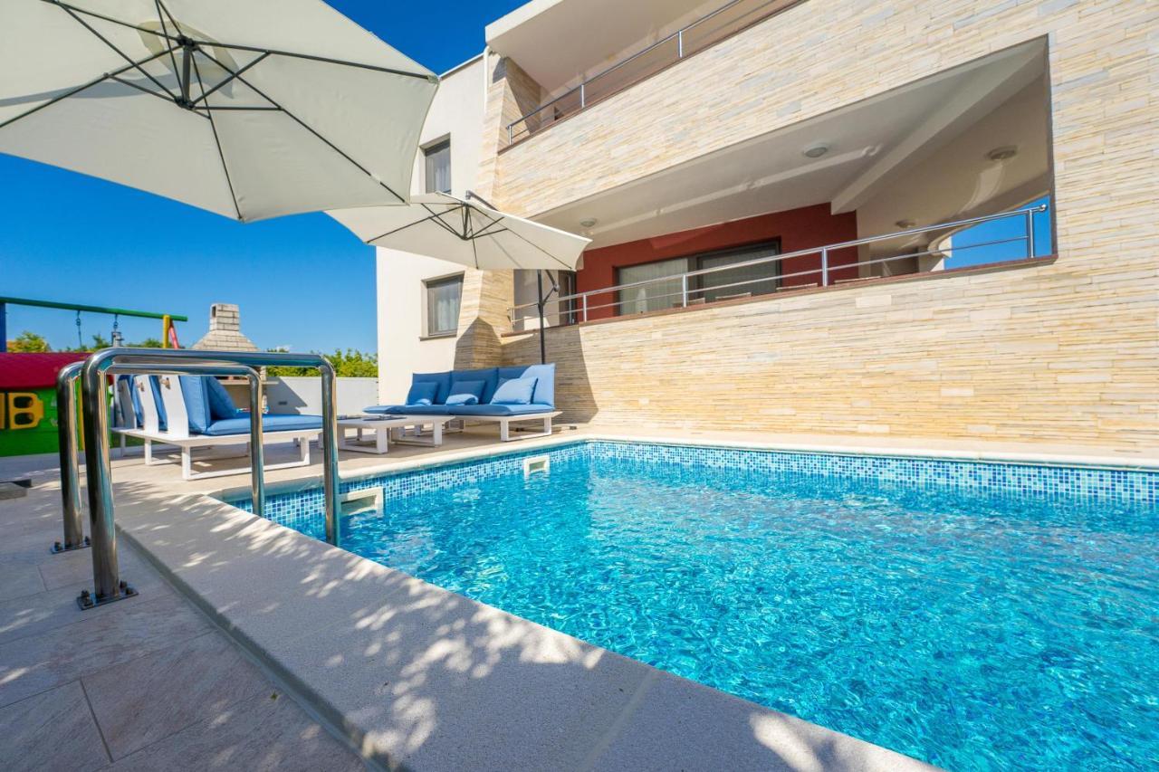 Vila Zatona Sunset With Heated Swimming Pool 자톤 외부 사진