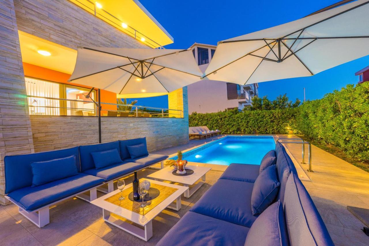 Vila Zatona Sunset With Heated Swimming Pool 자톤 외부 사진